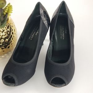 DONALD J PLINER Couture Italian Peep Toe Shoes